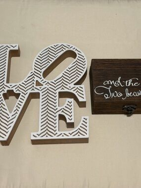 White Patterned Valentine’s Day LOVE Sign & Brown Western Wedding Ring Box